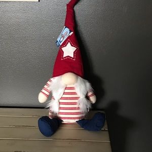 Patriotic Gnome great with Rae Dunn